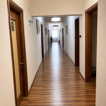 British Hotel Himarë