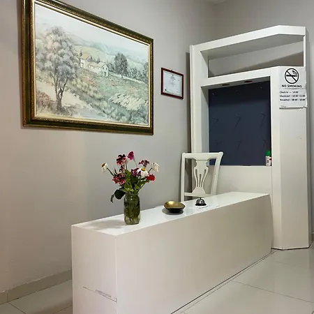 Отель British 3*